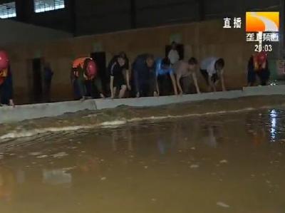恩施鹤峰：强降雨来袭 多部门紧急抗灾抢险