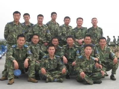 致敬！“空降兵十五勇士”12年后再聚首