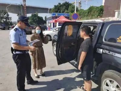 儿子丢了，父母开出10公里才发现？结果很意外……