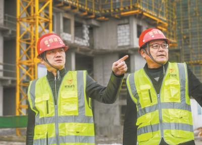 创办公司把过半岗位留给同乡 “蔡甸好人”带着乡亲在家门口赚钱