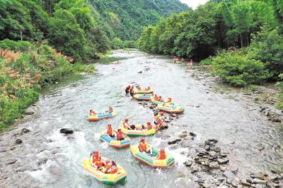 咸宁乡村旅游景点人气升温