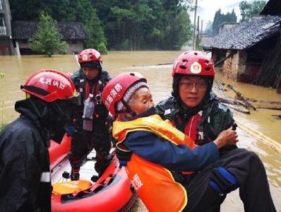 恩施州利川来凤遭暴雨袭击 2万余人受灾紧急转移125人