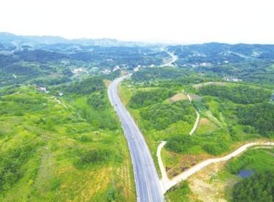 湖北美丽公路经济带突破4万公里 位居全国第一方阵