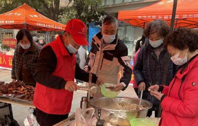 打年货啦！荆楚农优品年货节走进石牌岭社区