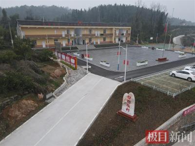 艺术生回乡当了后备村官，一堵墙上绘出一幅乡愁