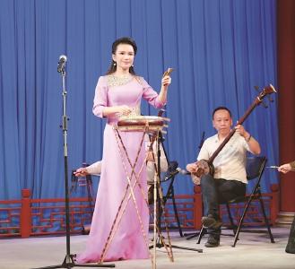 从北漂歌手变身非遗传承人 通山妹子把铁片大鼓搬上央视