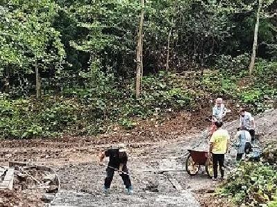 黄石汪仁镇修建山路 64户留守村民出行方便了