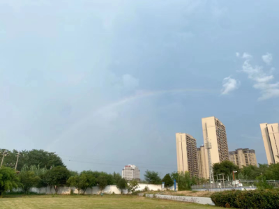 盛夏出现东虹何以也下雨?