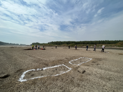 荆州一河道惊现23座古墓，正在抢救性发掘