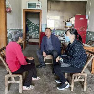 果甜民富生活美，共同缔造幸福村