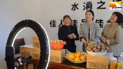 “领头雁”带队 村民争当5G新农人