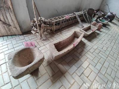 云梦：黄土坡村建设农耕文化屋