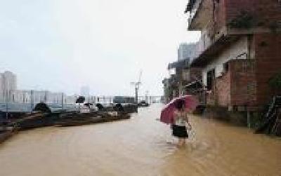 湖北省减灾办：警惕暴雨洪涝和高温干旱“双灾”
