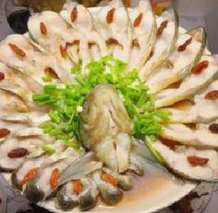 聚焦“一条鱼一桌宴” 荆州签约318.65亿元