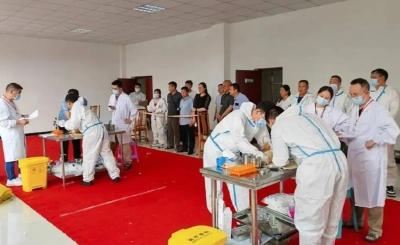 为守护市民“舌尖上的安全” 他们集体“开卷”