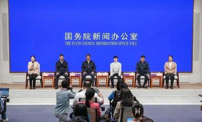 实录 | 国新办就 “稳产增产显担当 乡村振兴立新功” 举行中外记者见面会 渔技人员陈丽芝等农业农村领域代表发言并答记者问
