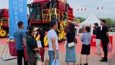 钵施然携 8 款智能农机亮相亚欧博览会 