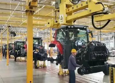 这款无人驾驶拖拉机“很有料”！