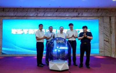 国内首台！赵春江院士团队发布！