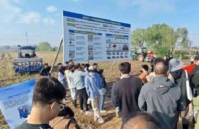 天上飞、云端算、掌上管 湖北建成全国首家油菜种植无人农场