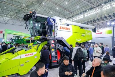重磅首发！农机巨头CLAAS新品国内正式亮相！