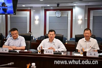 武汉理工大学校党委书记信思金带队走访东风汽车集团有限公司