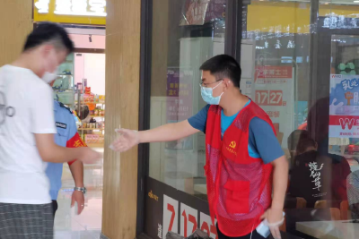“暑”你最美 | 高温下的战疫人