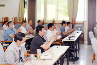 东风实业有限公司召开干部大会，宣布张永正任总经理