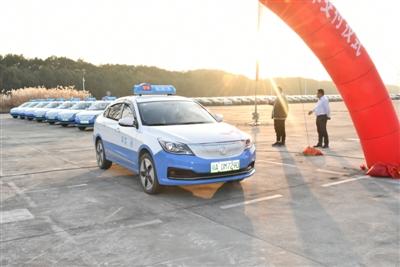 167辆东风风神E70出租车交付