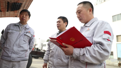 全国人大代表、东风商用车车辆工厂员工王建清：让工匠精神成为社会共同价值追求