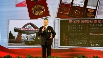 “庆五一 迎五四”主题活动——《平凡的神圣》