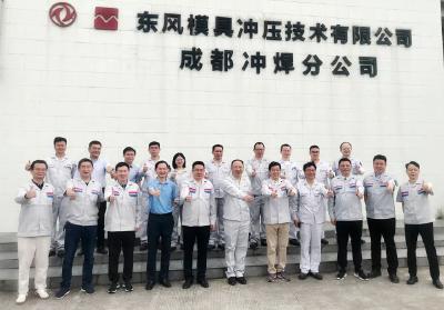 何伟：多措并举抓经营、促落实，奋力打赢上半场！