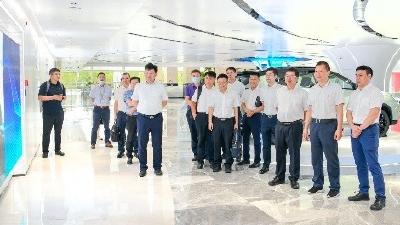 玉柴集团董事长李汉阳一行访问东风