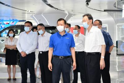 中国老科协会长李学勇调研东风