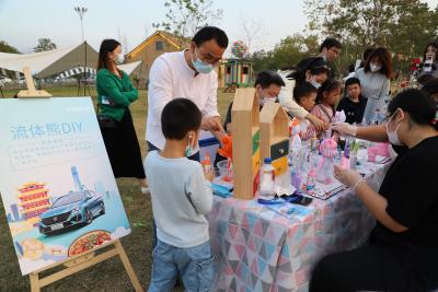 东风标致“索肖社区”中餐厅美食之旅武汉站：玩在一起 乐在一起