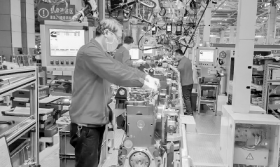 你我皆是力量 | 东风广大员工积极投身“双线战役”