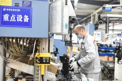 东科克诺尔公司：挑战困难 奋力追赶！