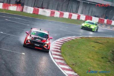 CTCC双料冠军X3 ！东风风神马赫车队连续3年夺冠！