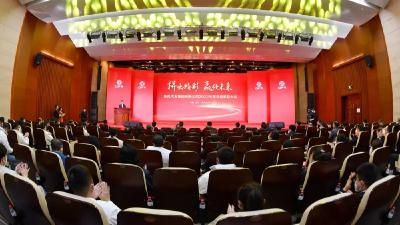这些东风零部件人，把东风公司级荣誉带回家！