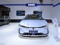 图集｜东风汽车第八届科技创新周暨汽车嘉年华开幕