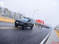 图集｜迎着风雨去战斗