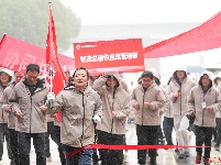 图集｜迎着风雨去战斗