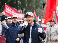 图集｜迎着风雨去战斗