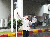 图集｜迎着风雨去战斗