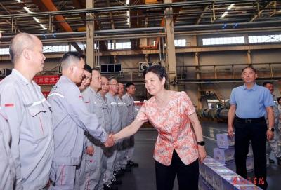 刘艳红在公司十堰基地调研慰问时强调  汇聚推动高质量发展的磅礴力量