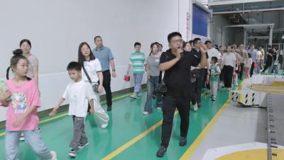 东风康明斯：当“小家”走进“大家”
