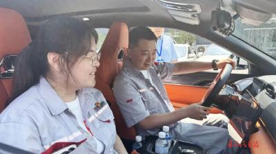 汽车义诊到身边~这也太暖啦