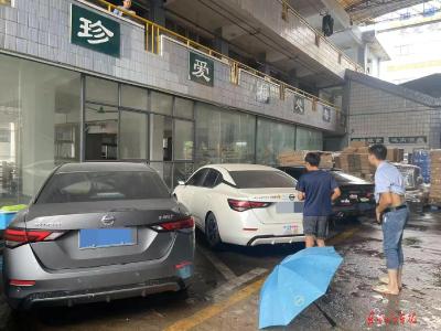 暴雨无情 东风日产有爱