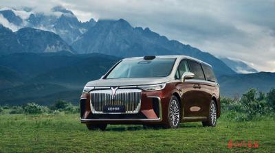 岚图梦想家10月再夺高端MPV销量冠军：已累计交付超15万辆