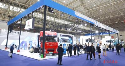 智绘绿境 驭见未来丨东风商用车亮相2025中国国际商用车展